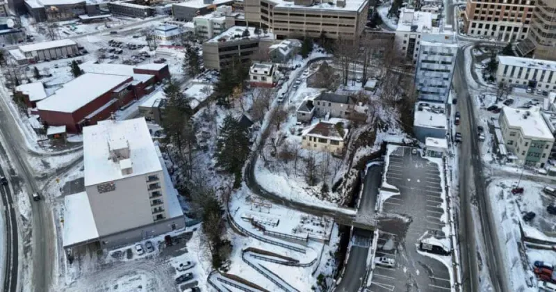 Juneau Assembly agrees to reexamine Telephone Hill demolition plan and timeline