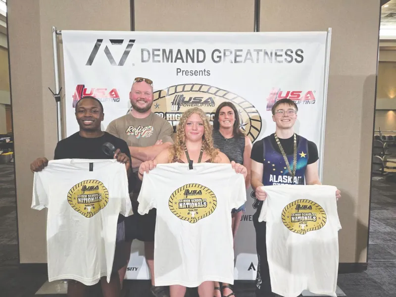 Houston weightlifters power through state, national competitions