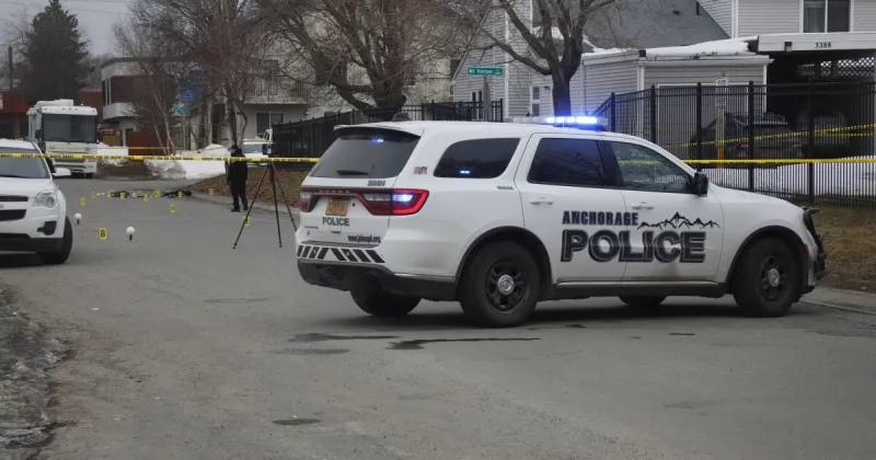 Anchorage suspect and police dog both injured in Midtown shootout