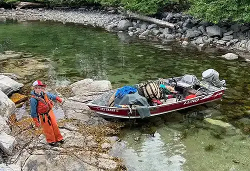 Fishing up marine debris with the Fosses