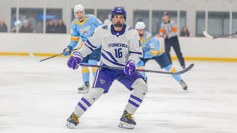Hockey Signs Transfer Joel Lehtinen Out of Stonehill