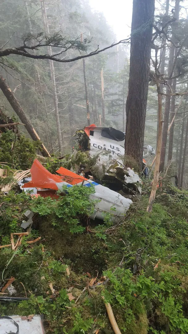 Team to salvage site of Coast Guard helicopter crash in Sitka
