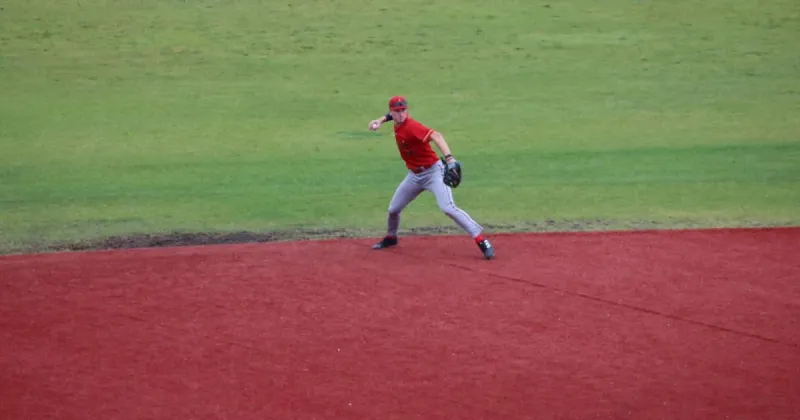 Pro-Am All-Stars blank Goldpanners, even series