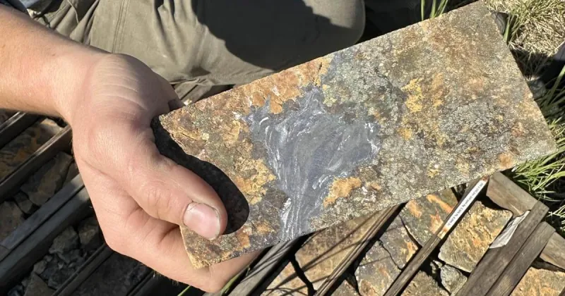 UAF strikes gold with $15 million minerals award