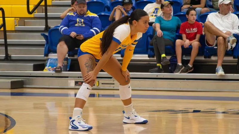 No. 16 Volleyball Sweeps Hawaii Pacific in 2026 Season Opener