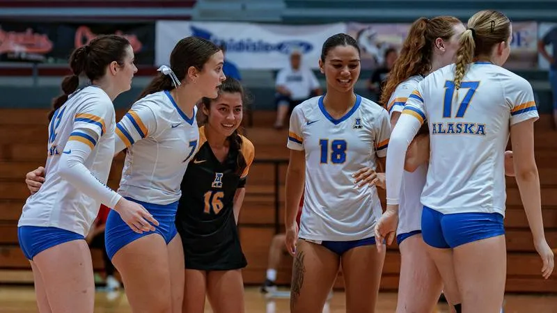 No. 16 Nanooks Win Hawaii/Alaska Challenge Title with Sweep of Hawaii Hilo