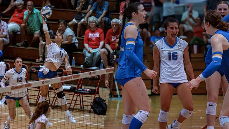 Henderson Earns GNAC Volleyball Preseason Player of the Year Honors; Onaga Joins on Preseason All-Conference Team
