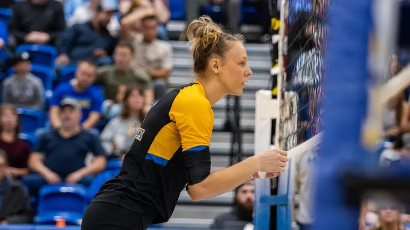 Volleyball Opens GNAC Play at Home