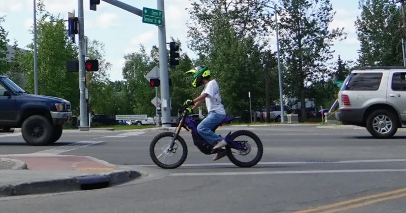 Fairbanks weighs new rules for e-bikes and e-motos