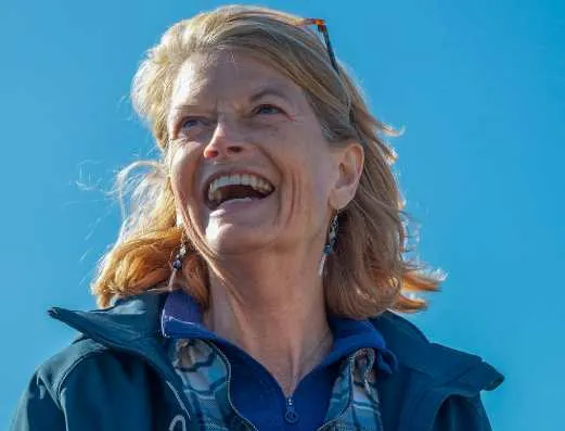 Murkowski Takes Multiple Actions to Protect Ukrainians in the United States