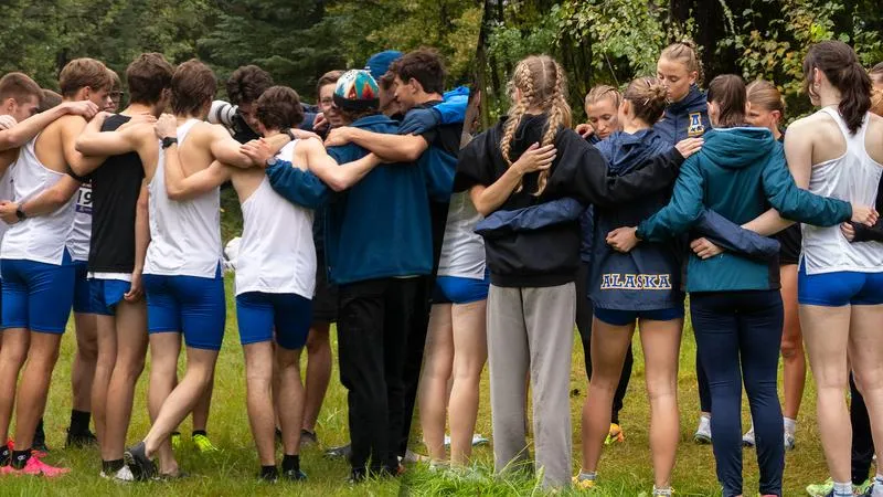 14 Nanooks Named to GNAC Cross Country Academic All-Conference Team, Presented by Barnes and Noble College