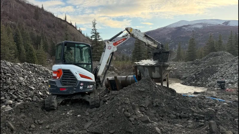 Gold Mining in Alaska Live: Ready for Winter? (Video)