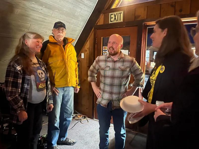 Gubernatorial Hopeful Visits Talkeetna for Meet & Greet