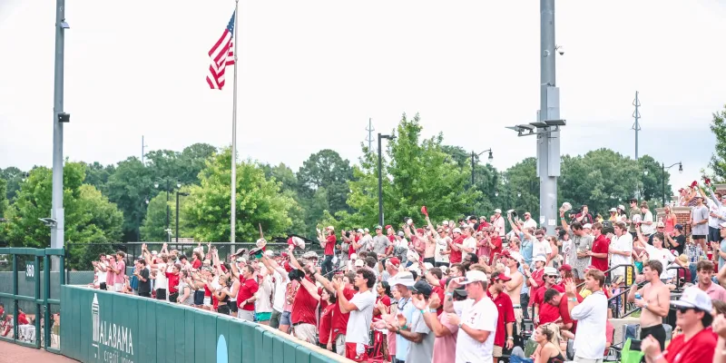 Alabama clinches trip to College World Series for first time since 1999