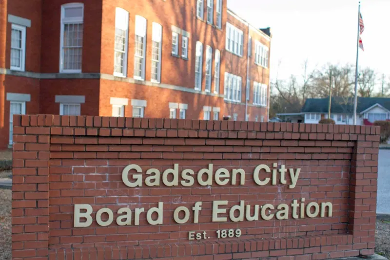 Gadsden City Schools announces free and reduced meal policy