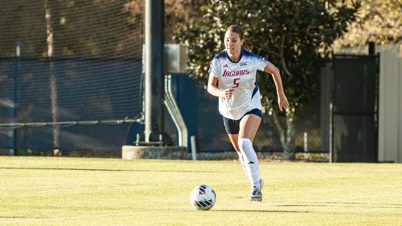 Campanella Named United Soccer Coaches Defender to Watch