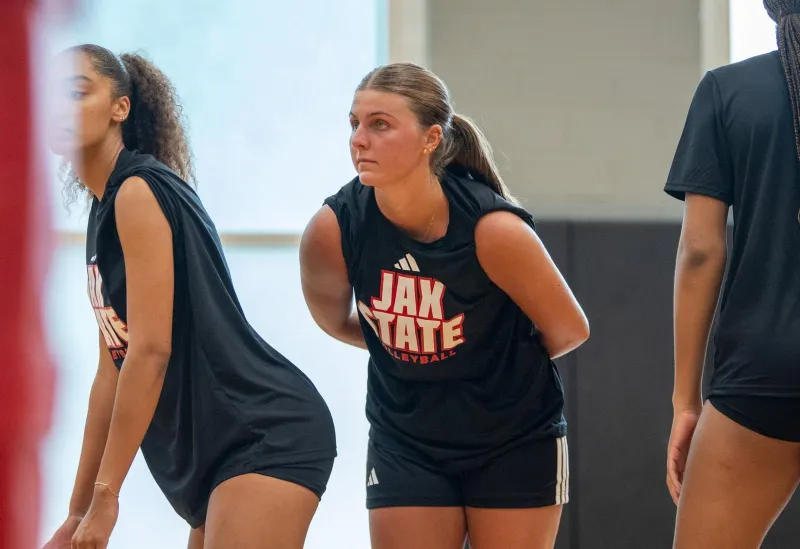 Volleyball Begins Official Practice for 2026 Season