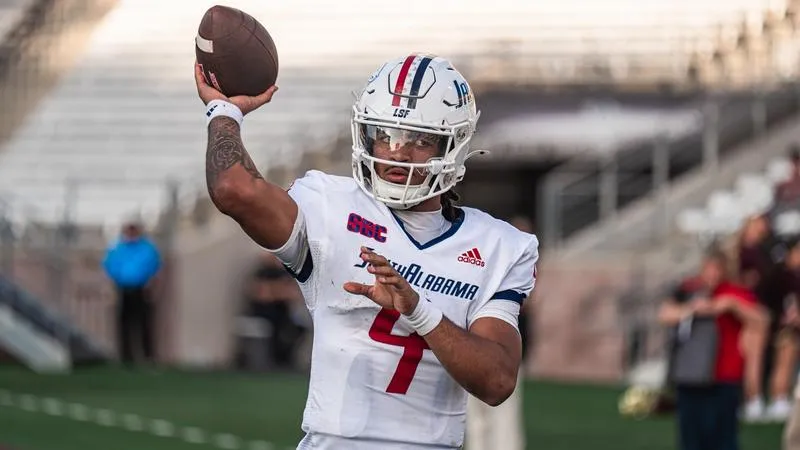 Davenport Lands on Johnny Unitas Golden Arm Award Watch List