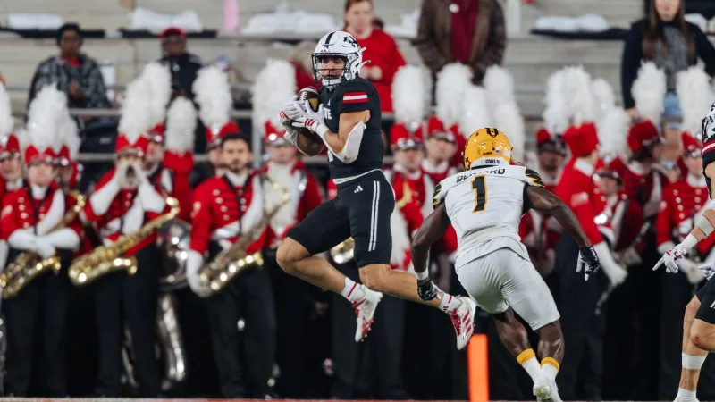 Nix Named to Bednarik List