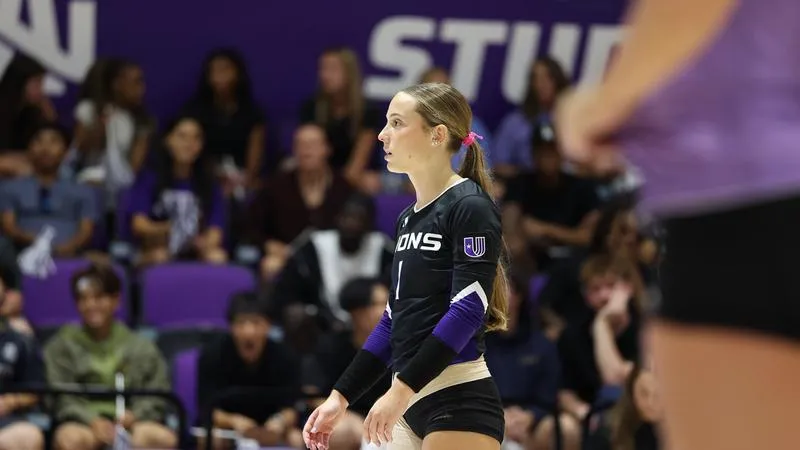 Volleyball heads to Troy for opening weekend