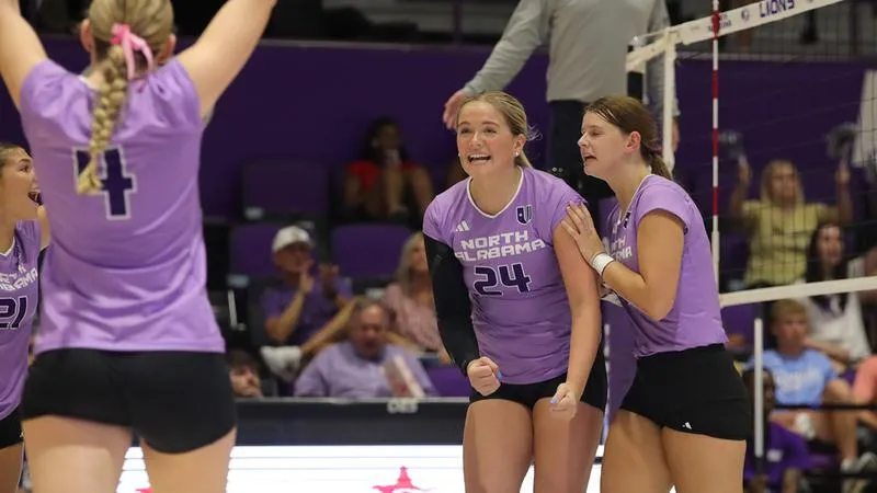 Volleyball defeats Mercer 3-0; Lions on three match sweep streak