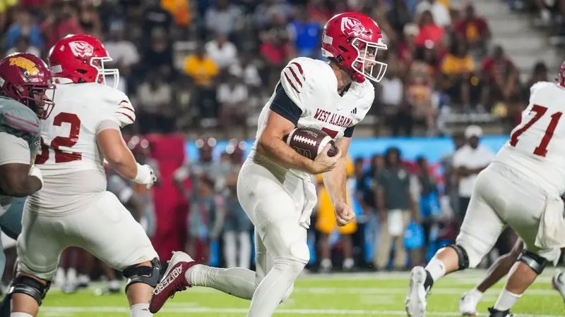 Tigers Secure 27-17 Red Tails Classic Win over Golden Tigers at Historic Cramton Bowl