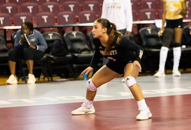 Lady Hornets Volleyball Continue to Show Growth in Double-Match Friday in Spartanburg