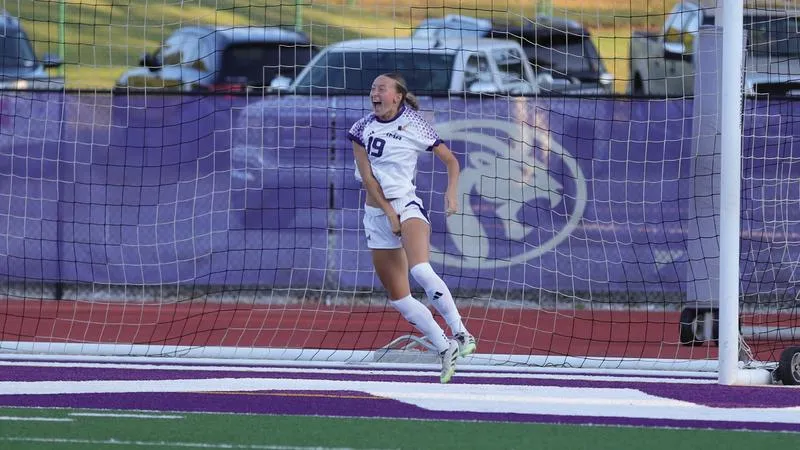 Lions hold draw against Chattanooga in final game at Cox Creek, 1-1