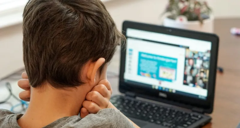 'Can I afford private, or do I have to homeschool my kid?' Alabama virtual school leaders say there's a third answer with new at-home state testing