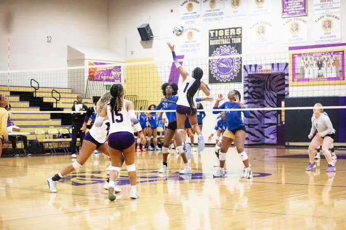 Lady Bears battle at Patriot Day Classic