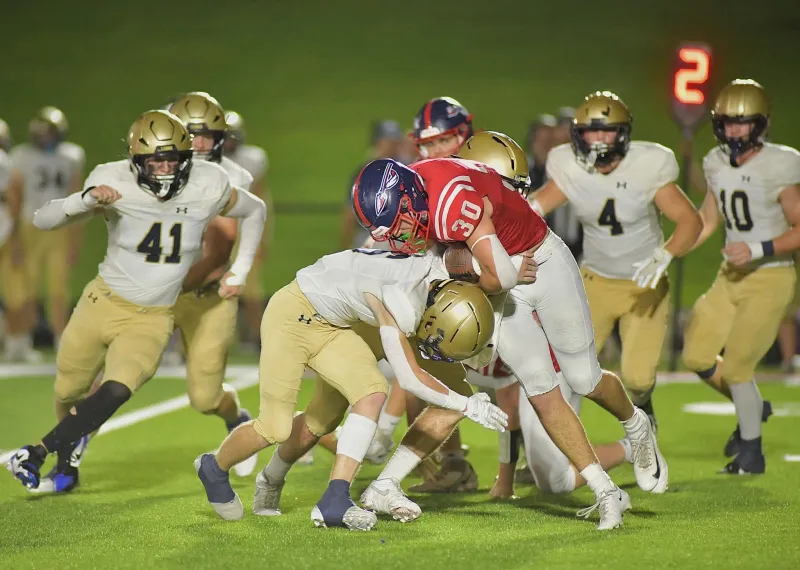 Lee-Scott stymied by Briarwood in region home opener