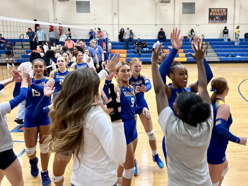 Lady Hornets secure first area win of the season
