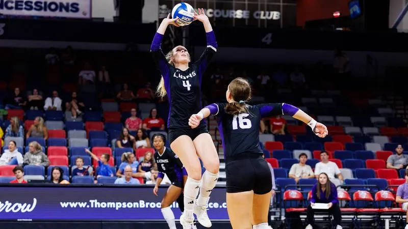 Volleyball falls in three sets against Liberty