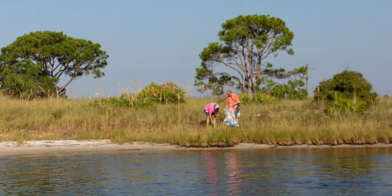 Alabama Coastal Cleanup returns Saturday: 'Get the trash out of the splash'