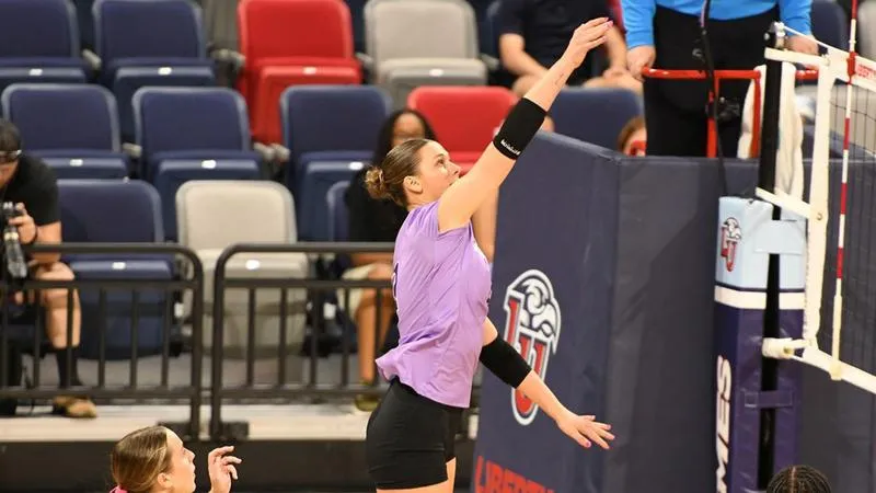 Volleyball falls to Liberty in final non-conference match