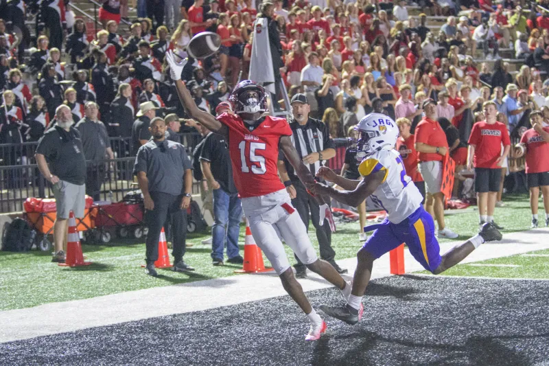 On the Mark | Bulldogs build momentum ahead of Auburn match