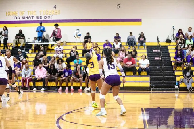 Lady Bears split to open CSU Cluster