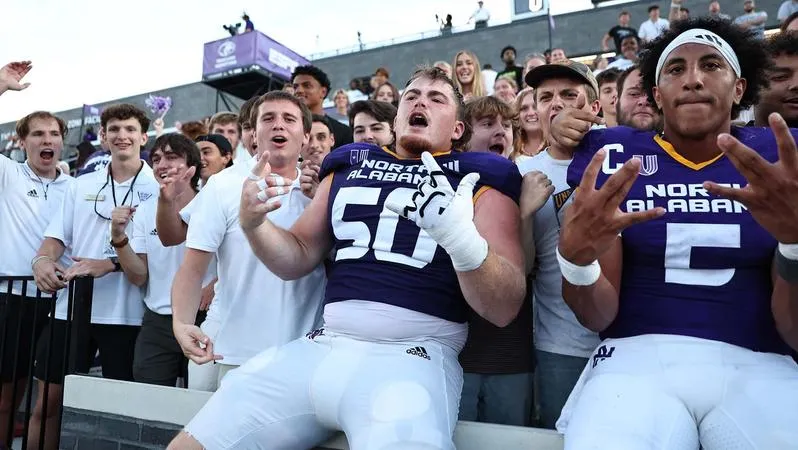 Lions pull off dramatic comeback to defeat Western Illinois, 23-20