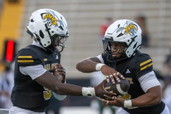 QB Frye, Stifling Black Swarm Defense Power Hornets Past Mississippi Valley State