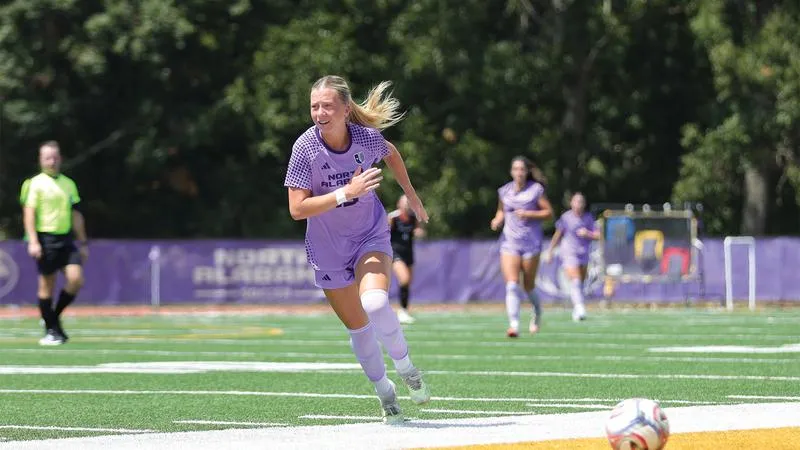 Soccer earns second straight road conference win, 2-1
