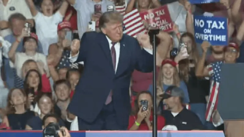 Trump rallies Alabama Republicans, highlights Mobile investments during USA visit