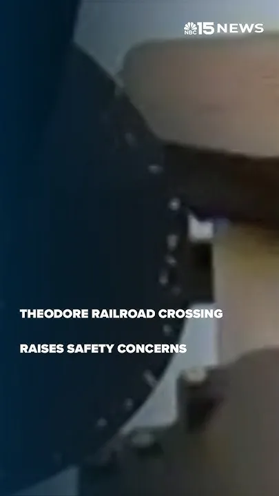 Theodore railroad crossing raises safety concerns - NBC 15 (Video)