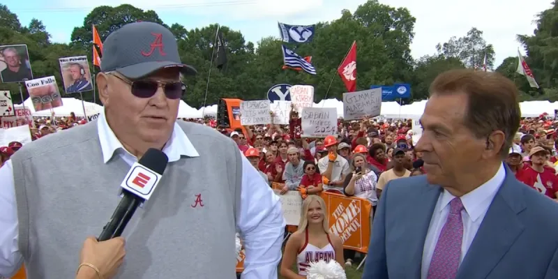 'Roll Tide Tommy' attends 692nd straight Alabama game, eyes 700th at Iron Bowl