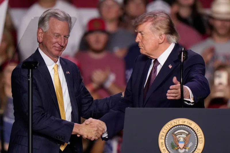 Trump encourages Republican voters to turn out at Mobile rally
