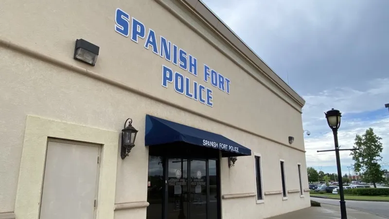 Spanish Fort Police probe bowling alley brawl that ended in parking lot gunfire