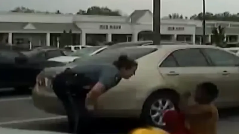 Missouri officer who shot suspect, says she meant to use TASER, gets probation