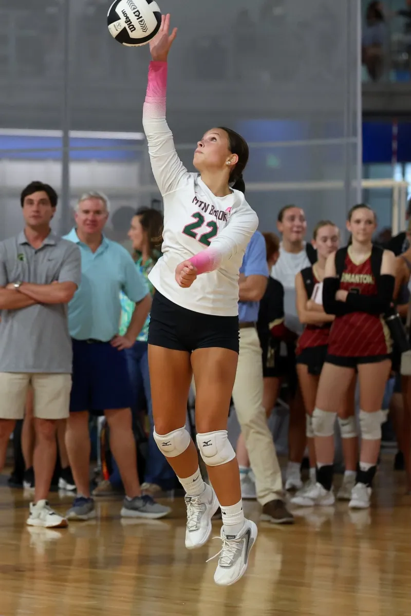 Spartans win 8 straight matches