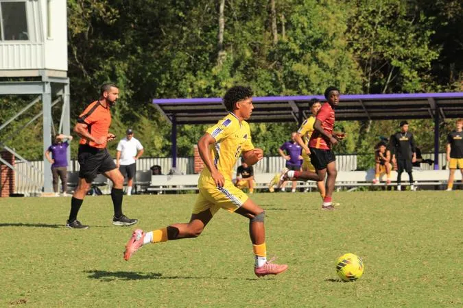 Falcons Battle Chargers to Thrilling 3-3 Draw