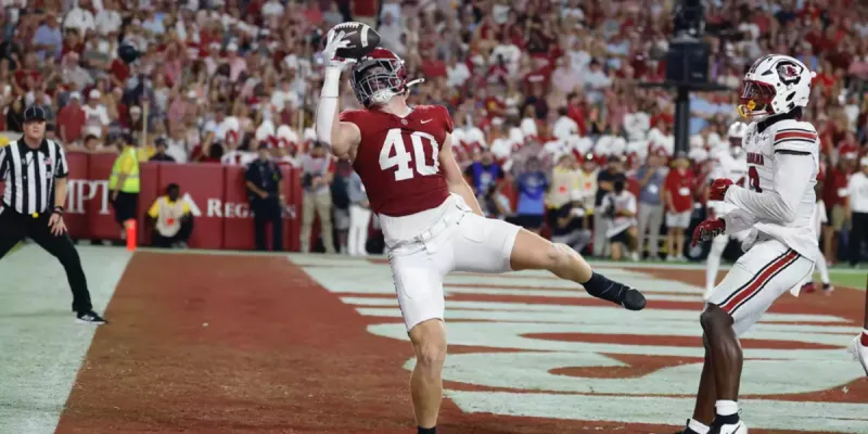 Alabama's Josh Ford determined to play against Georgia days after breaking forearm