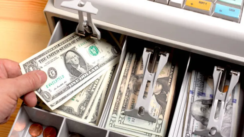 Alabama price gouging law takes effect as Isaias approaches
